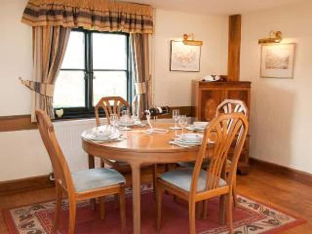Paddock Barn ~ Short & Long Term Stay, Pets Welcome ~ Woodbridge, Framlingham Ar Cretingham Exteriör bild