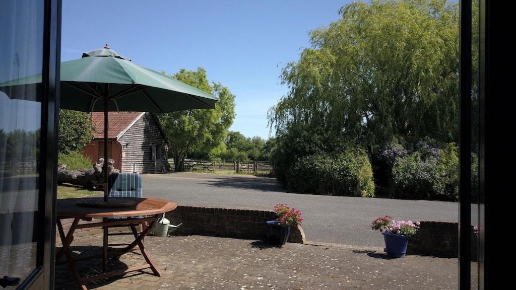 Paddock Barn ~ Short & Long Term Stay, Pets Welcome ~ Woodbridge, Framlingham Ar Cretingham Exteriör bild